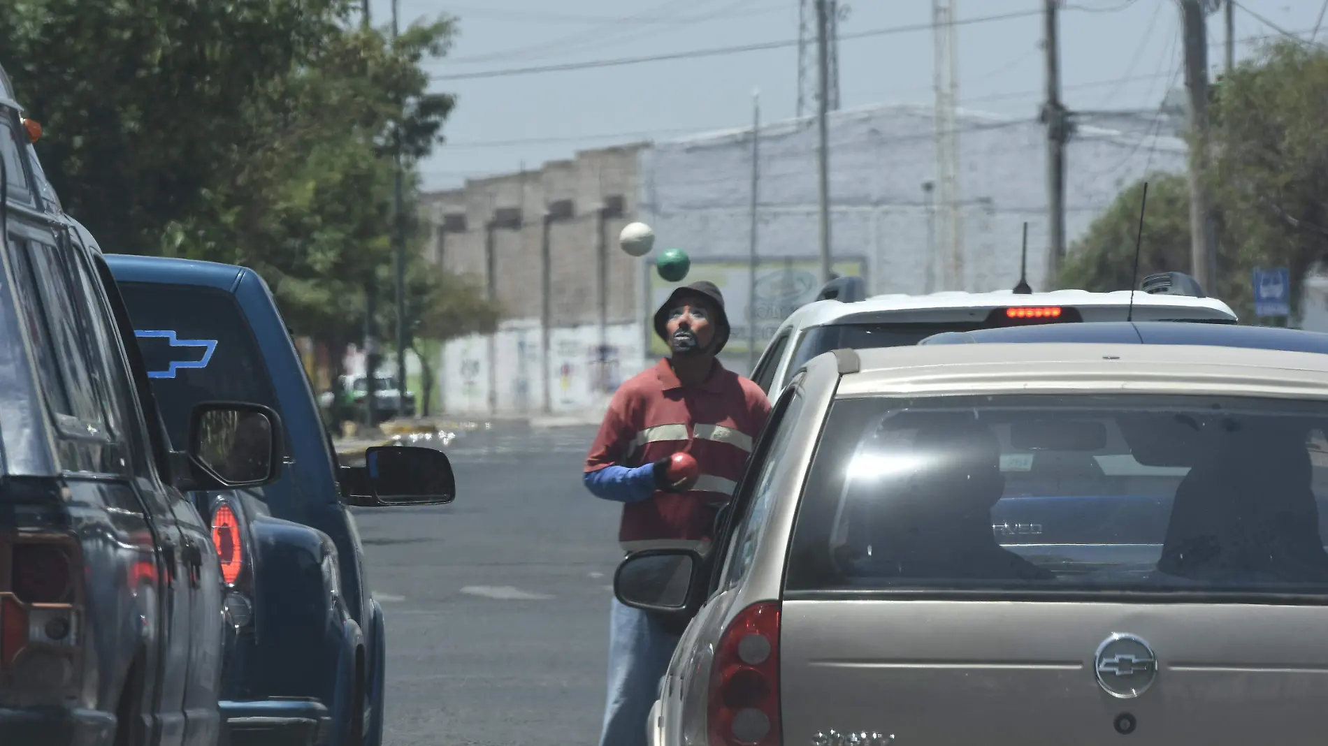 NIÑOS TRABAJANDO (2)